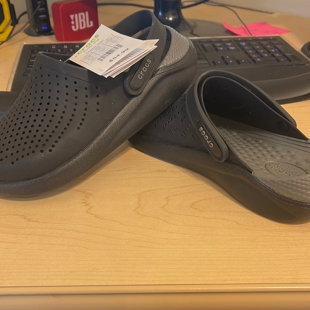 CROCS Literide Clog UNISEX NWT